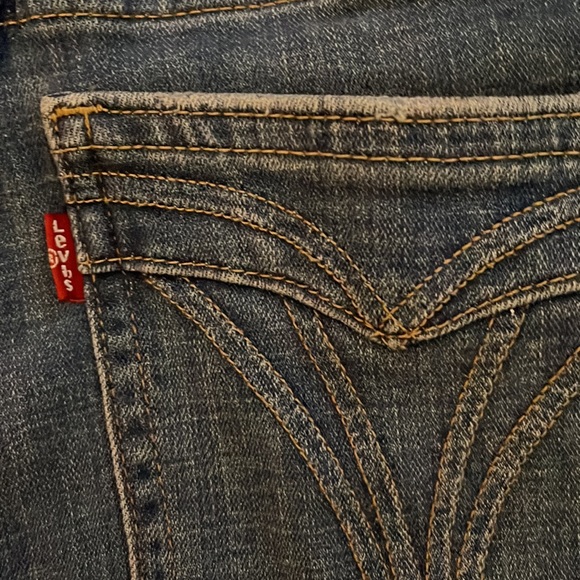 Levi’s 721 High Rise Skinny Jeans - Picture 10 of 10